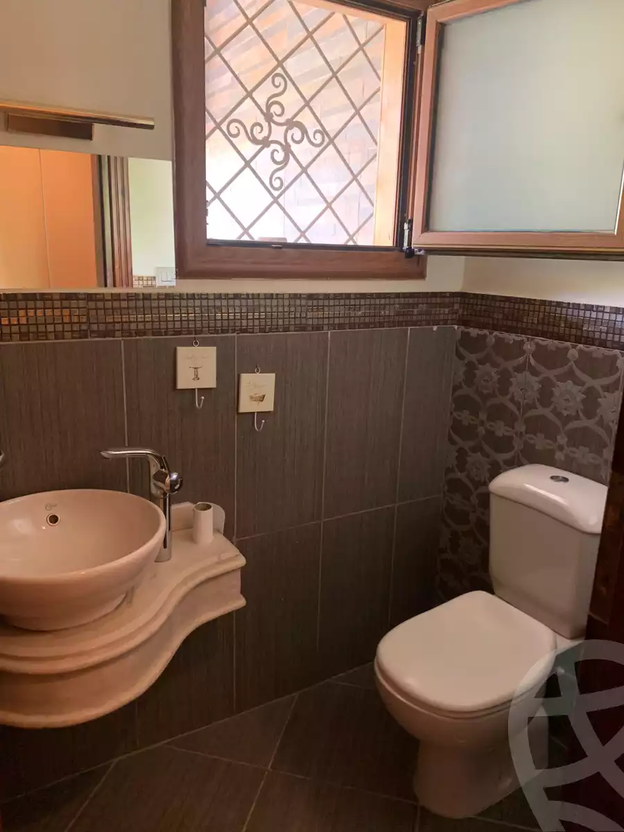 https://aqarmap.com.eg/en/listing/6143454-for-sale-cairo-el-sheikh-zayed-city-compounds-el-yasmeen-compound