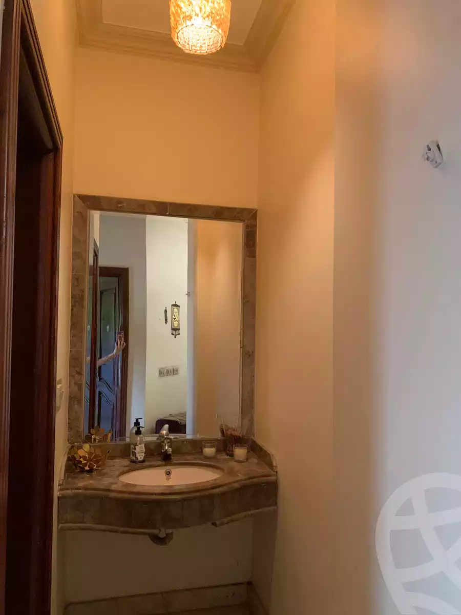 https://aqarmap.com.eg/en/listing/6143454-for-sale-cairo-el-sheikh-zayed-city-compounds-el-yasmeen-compound