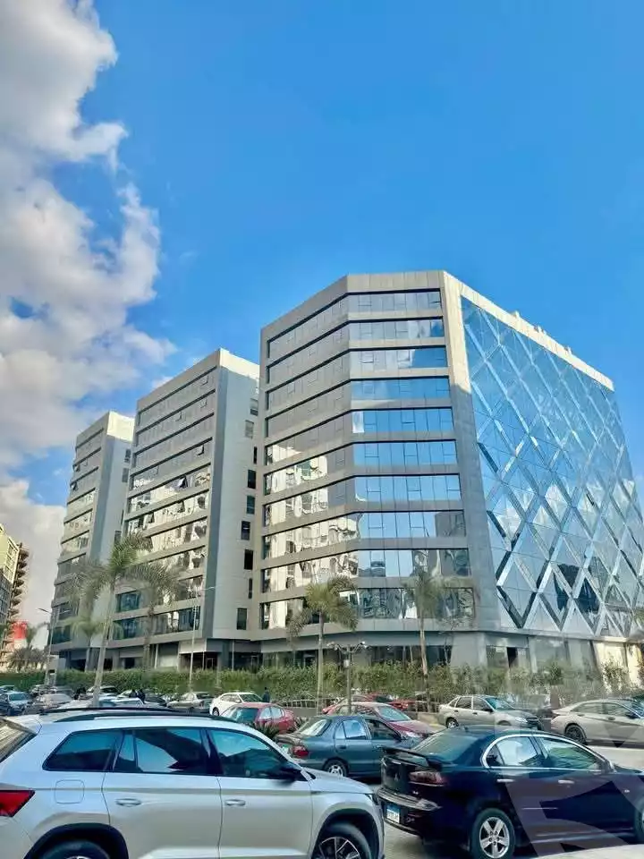 https://aqarmap.com.eg/en/listing/6143506-for-sale-cairo-el-maadi-compounds-kmbwnd-wn-qtmyh-m-mr-lmrshdy