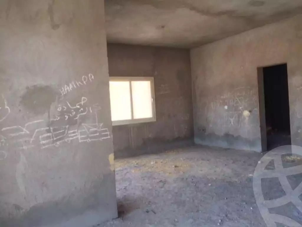 https://aqarmap.com.eg/en/listing/6143568-for-sale-cairo-el-sheikh-zayed-city-compounds-royal-meadows