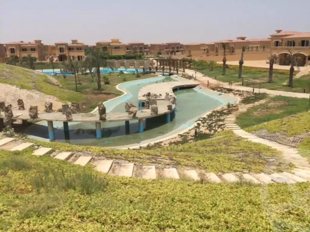 https://aqarmap.com.eg/en/listing/6143568-for-sale-cairo-el-sheikh-zayed-city-compounds-royal-meadows