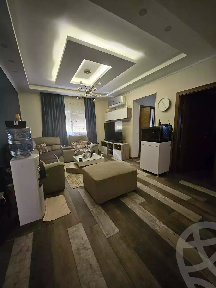 https://aqarmap.com.eg/en/listing/6143586-for-sale-cairo-el-sheikh-zayed-city-compounds-continental-residence