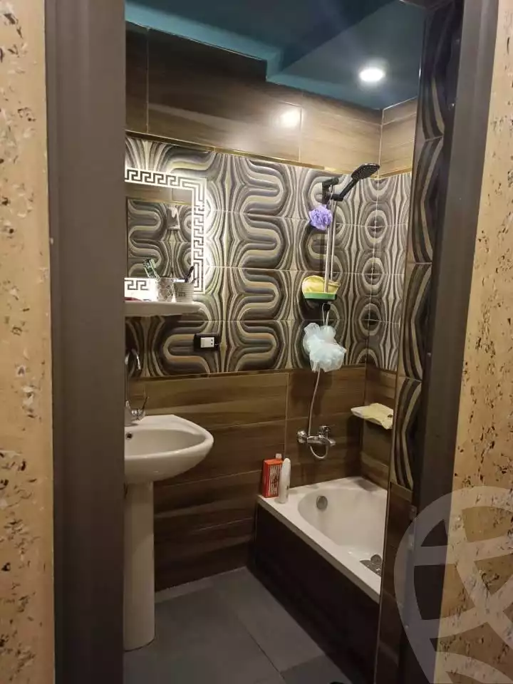 https://aqarmap.com.eg/en/listing/6144384-for-sale-alexandria-moharram-bey