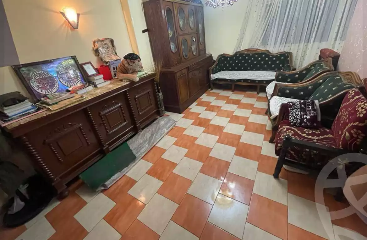 https://aqarmap.com.eg/en/listing/6144687-for-sale-cairo-faisal-kafr-tohormos-queen-nazli-st
