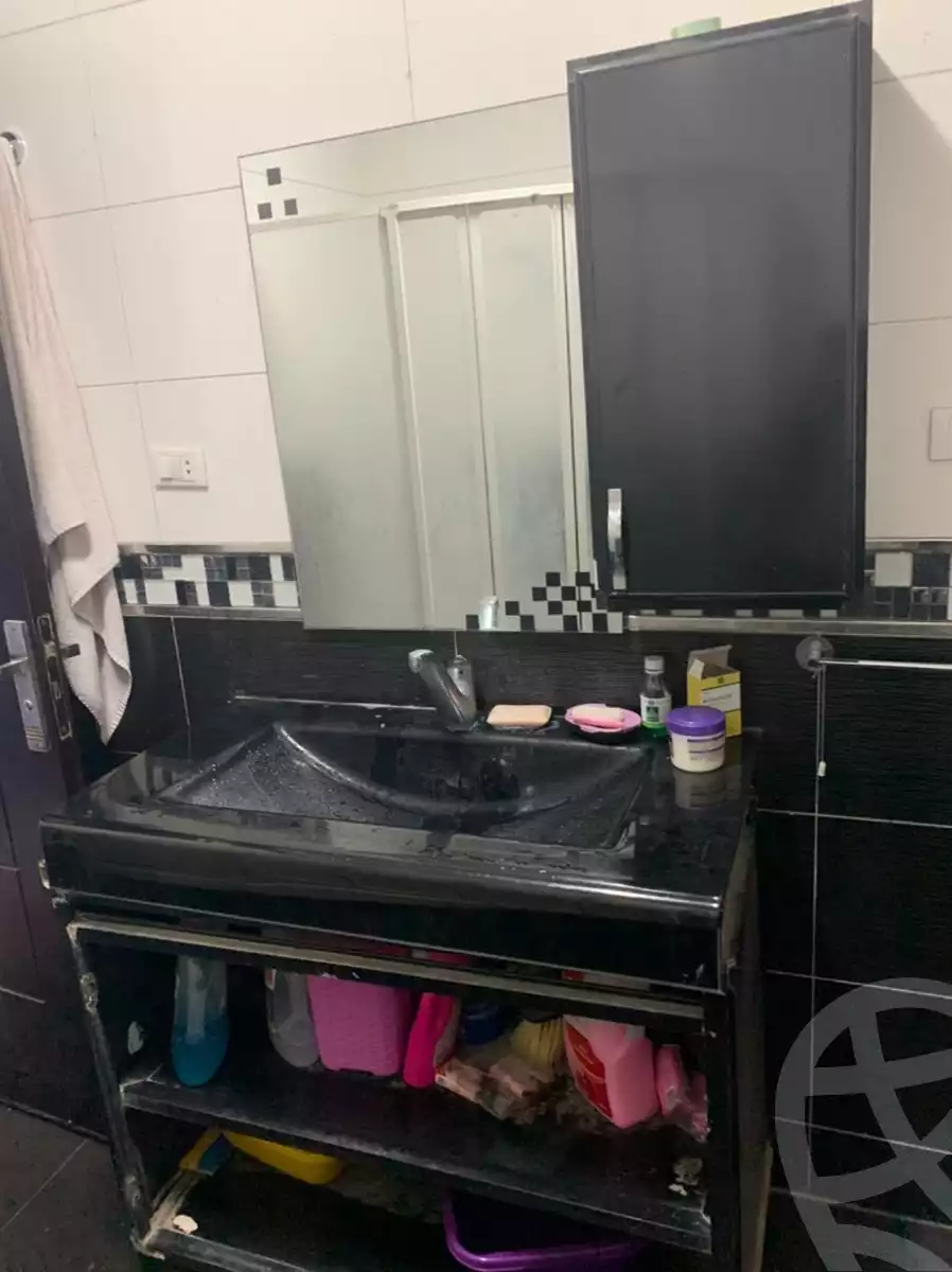 https://aqarmap.com.eg/ar/listing/6147072-for-sale-sharqia-zagazig-zagazig-city-tolba-awaida-st