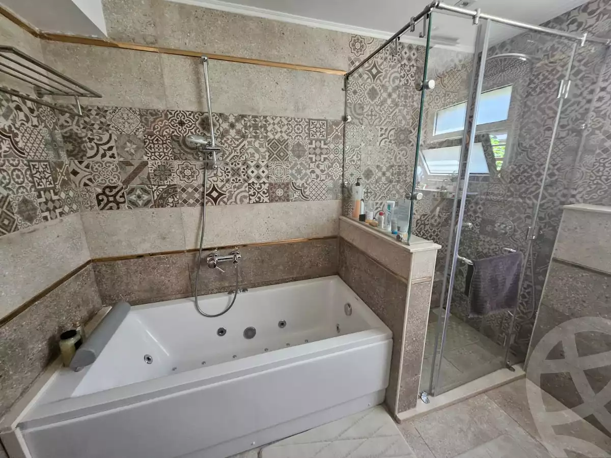 https://aqarmap.com.eg/en/listing/6147732-for-sale-cairo-el-sheikh-zayed-city-compounds-continental-villas