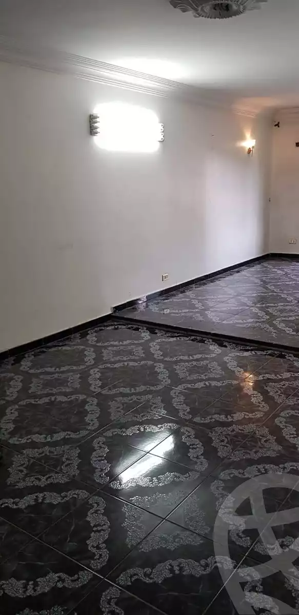 https://aqarmap.com.eg/ar/listing/6150444-for-sale-cairo-helwan-helwan-el-sharkeya-saleh-sobhy-st