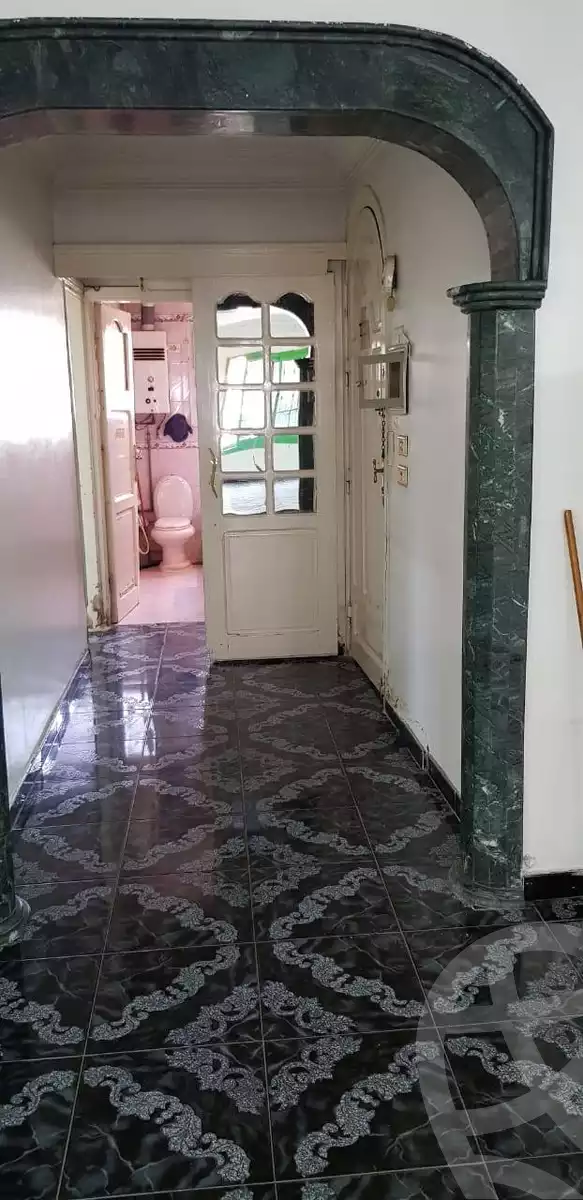 https://aqarmap.com.eg/ar/listing/6150444-for-sale-cairo-helwan-helwan-el-sharkeya-saleh-sobhy-st
