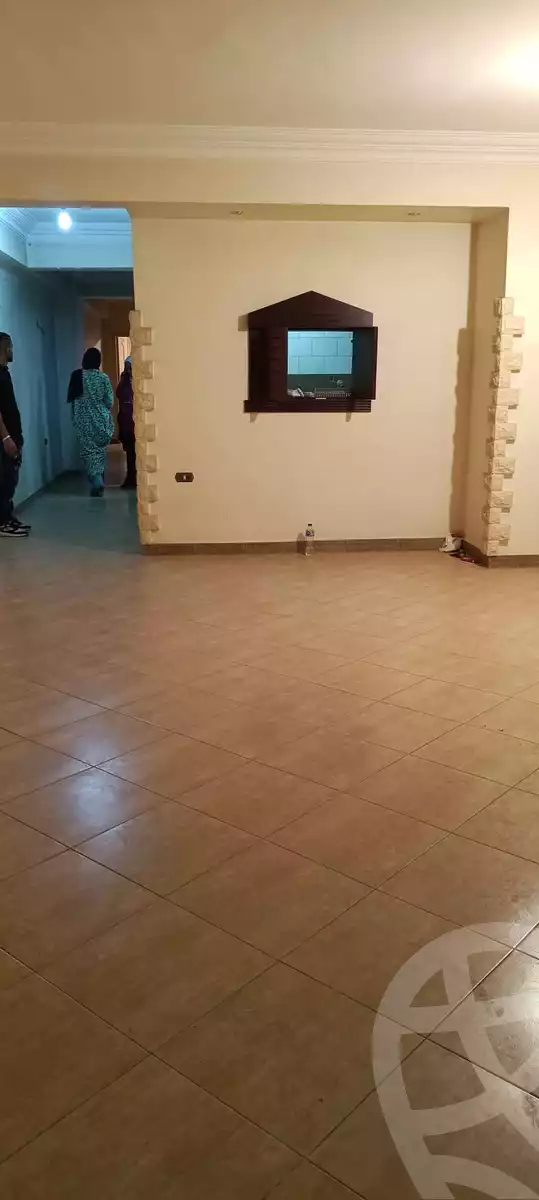 https://aqarmap.com.eg/ar/listing/6150639-for-sale-qalyubia-shubra-el-khaima-shubra-el-khaima-city-hamis-st