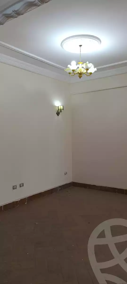 https://aqarmap.com.eg/en/listing/6150897-for-sale-qalyubia-shubra-el-khaima-el-shareaa-el-gadid-st