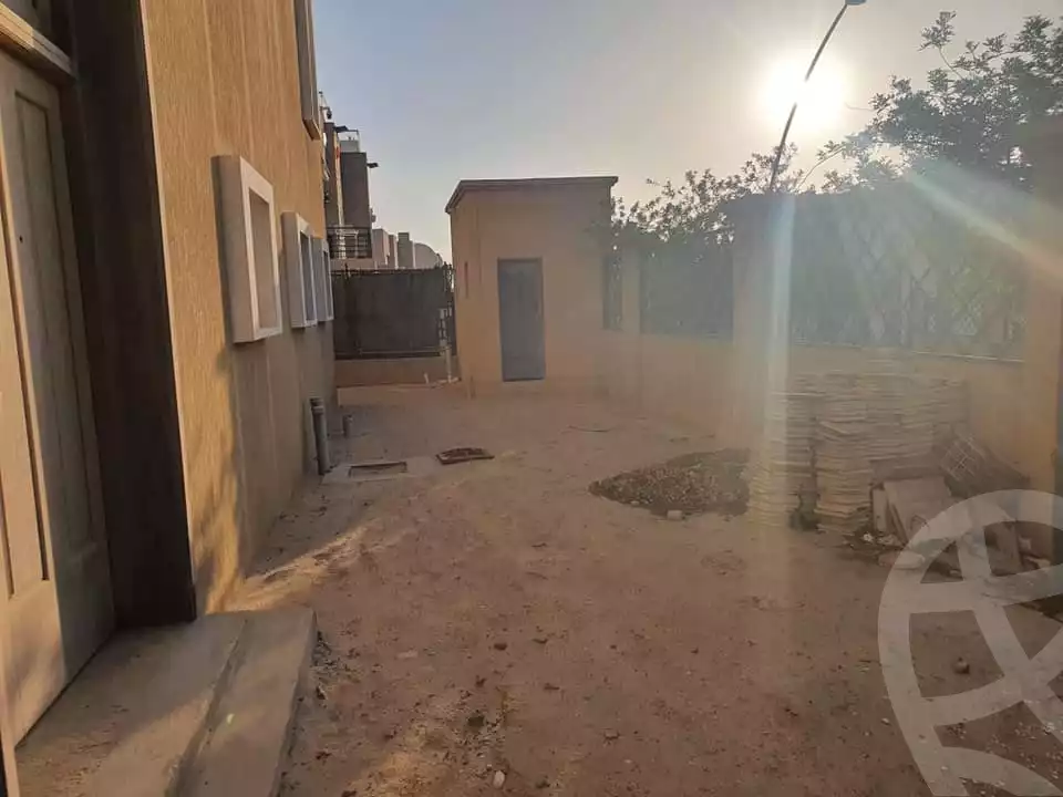 https://aqarmap.com.eg/ar/listing/6152574-for-sale-cairo-el-sheikh-zayed-city-compounds-kmbwnd-ljry-swdyk