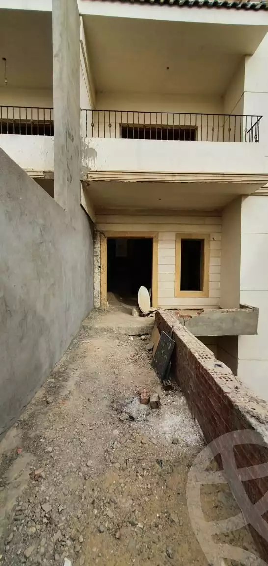 https://aqarmap.com.eg/en/listing/6152759-for-sale-cairo-el-sheikh-zayed-city-el-hay-el-thaleth-ashaer-shr-13