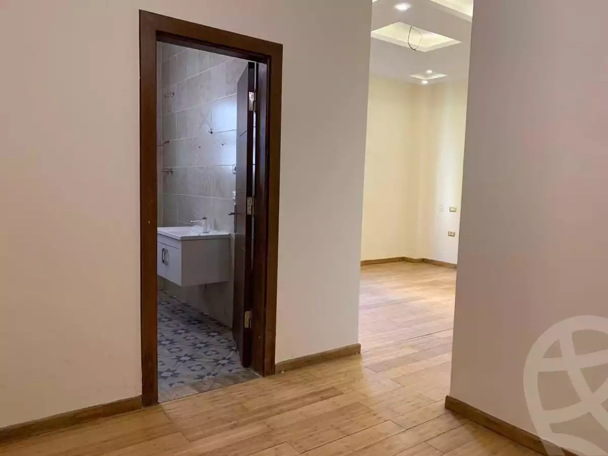 https://aqarmap.com.eg/ar/listing/6152906-for-rent-cairo-new-cairo-ganob-el-akadamiya