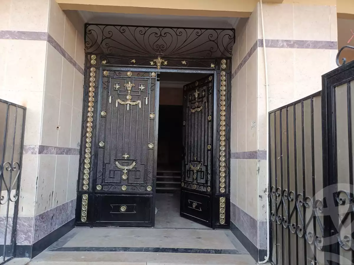 https://aqarmap.com.eg/ar/listing/6153865-for-sale-cairo-el-shorouk-lmntq-lwl-neighbourhood-1