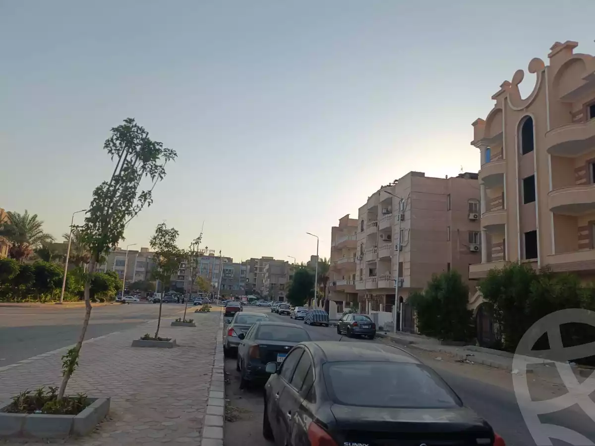 https://aqarmap.com.eg/ar/listing/6154014-for-sale-cairo-el-shorouk-lmntq-lwl-neighbourhood-1