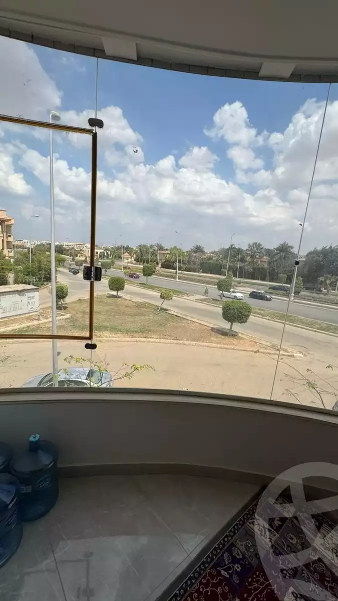 https://aqarmap.com.eg/ar/listing/6155110-for-sale-cairo-el-sheikh-zayed-city-compounds-hadayek-el-mohandiseen