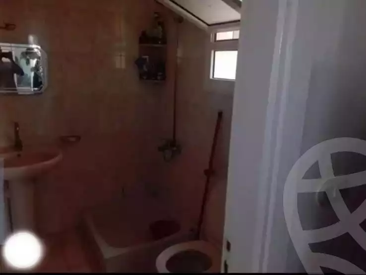 https://aqarmap.com.eg/ar/listing/6156010-for-sale-alexandria-sidi-kirayr-qry-sydy-kryr-lqwt-ljwy