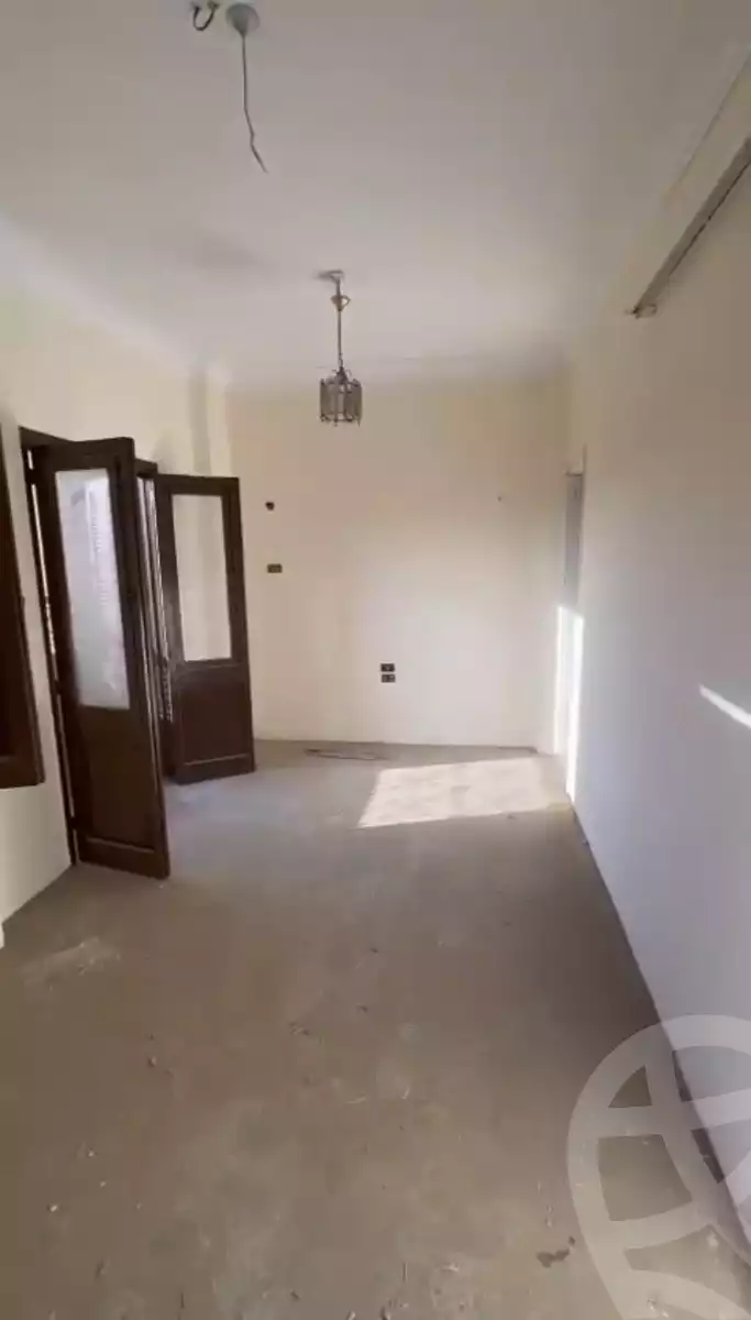 https://aqarmap.com.eg/en/listing/6157561-for-sale-sharqia-zagazig-zagazig-city-markaz-farouk-st