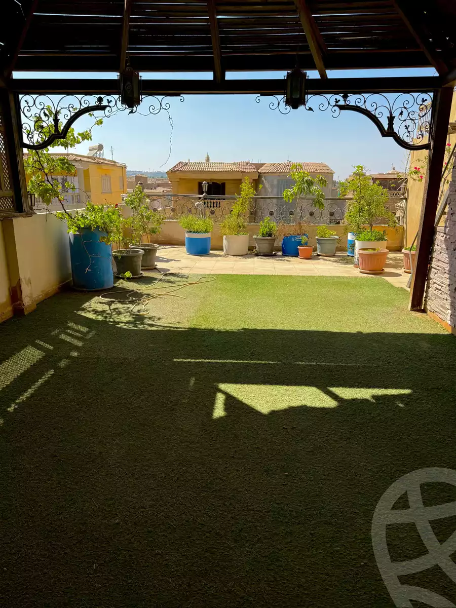 https://aqarmap.com.eg/en/listing/6159418-for-sale-cairo-el-sheikh-zayed-city-compounds-el-yasmeen-compound