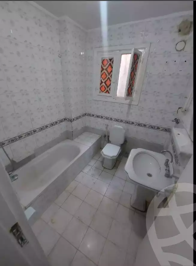 https://aqarmap.com.eg/ar/listing/6159646-for-sale-cairo-helwan-hadayek-helwan-el-shareef