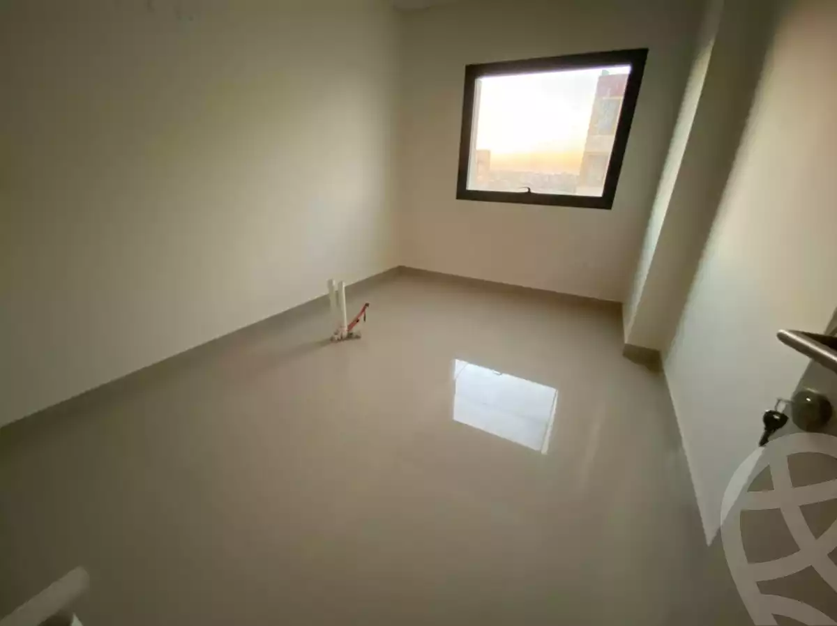 https://aqarmap.com.eg/ar/listing/6159933-for-sale-cairo-new-cairo-compounds-united-medical-center-–-umc