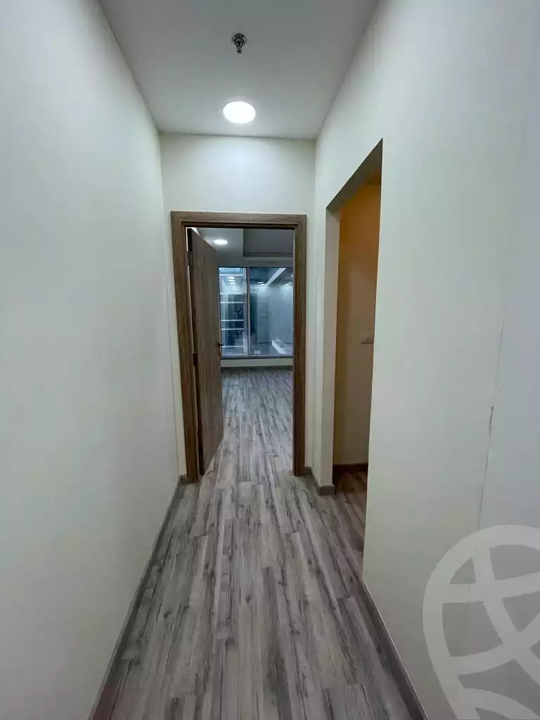 https://aqarmap.com.eg/ar/listing/6160100-for-sale-cairo-new-cairo-compounds-tryfywm-skwyr-mwl-nm-llttwyr