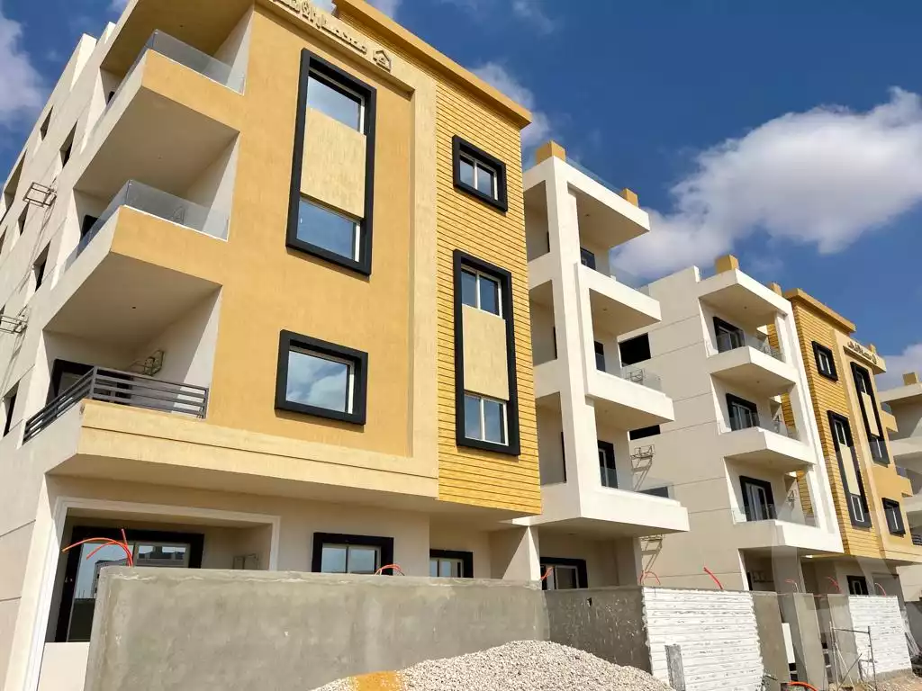 https://aqarmap.com.eg/en/listing/6161621-for-sale-cairo-new-cairo-bait-el-watan-first-neighborhood