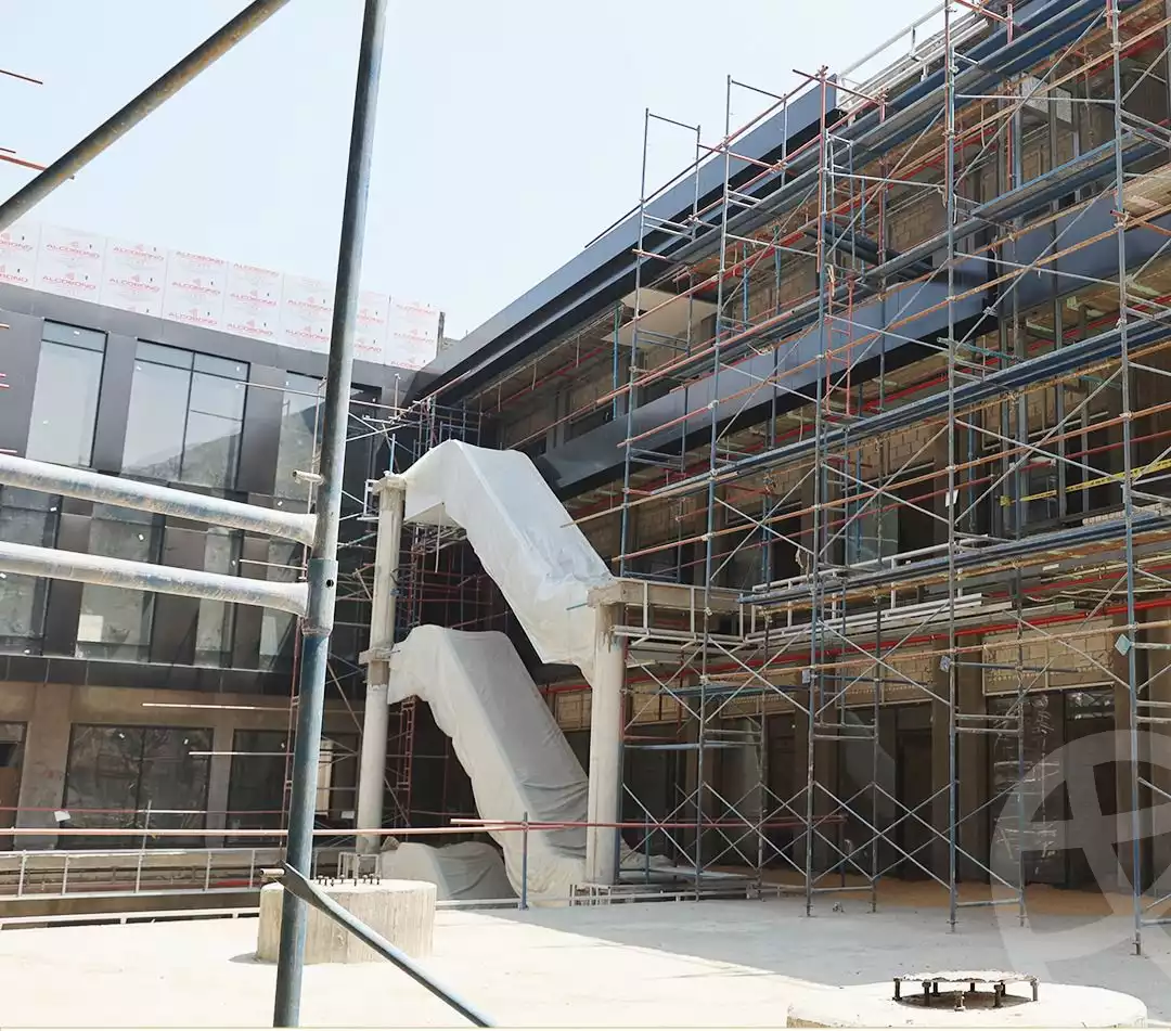 https://aqarmap.com.eg/ar/listing/6162279-for-sale-cairo-new-cairo-compounds-n-skwyr-mwl-nfynyty-llttwyr