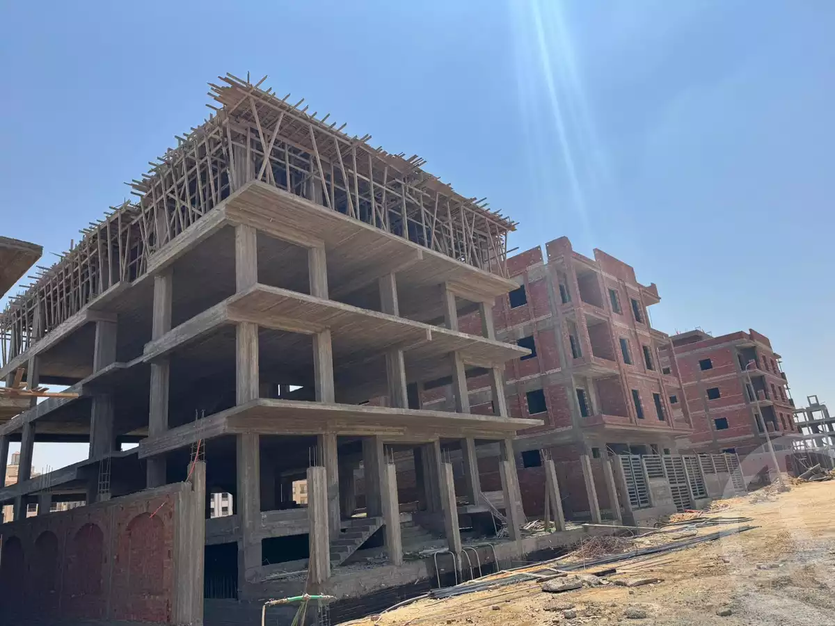 https://aqarmap.com.eg/ar/listing/6161846-for-sale-cairo-new-cairo-bait-el-watan-south-suez-road-el-hay-el-takmely