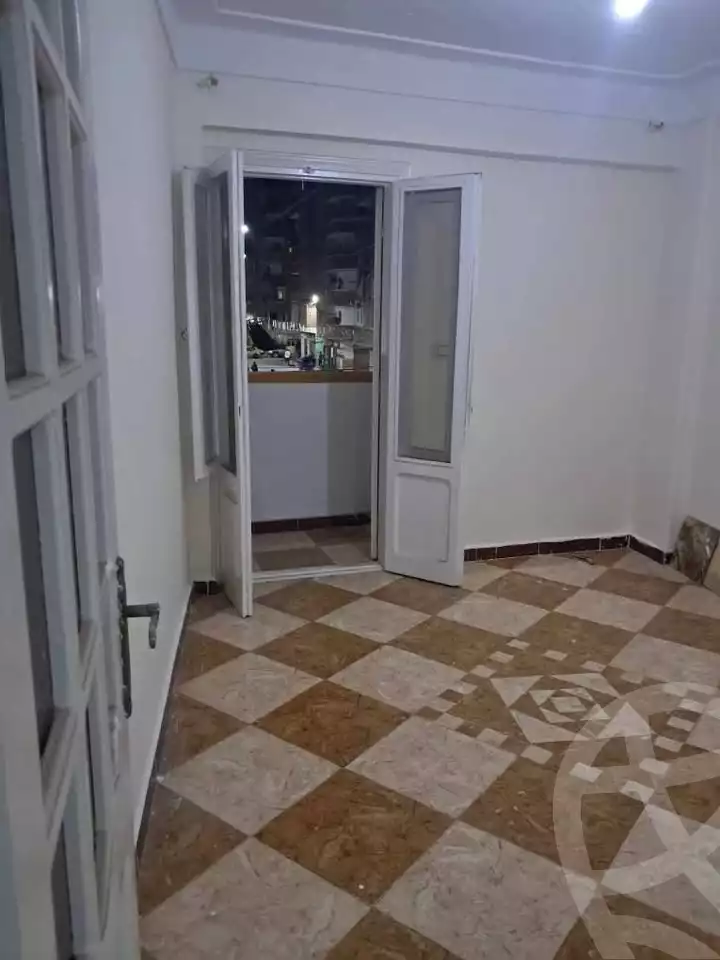 https://aqarmap.com.eg/ar/listing/6162559-for-sale-alexandria-el-asafra-l-sfr-qbly