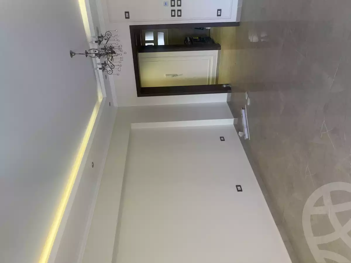 https://aqarmap.com.eg/ar/listing/6163684-for-rent-cairo-new-cairo-compounds-the-icon-gardens-compound-style-home