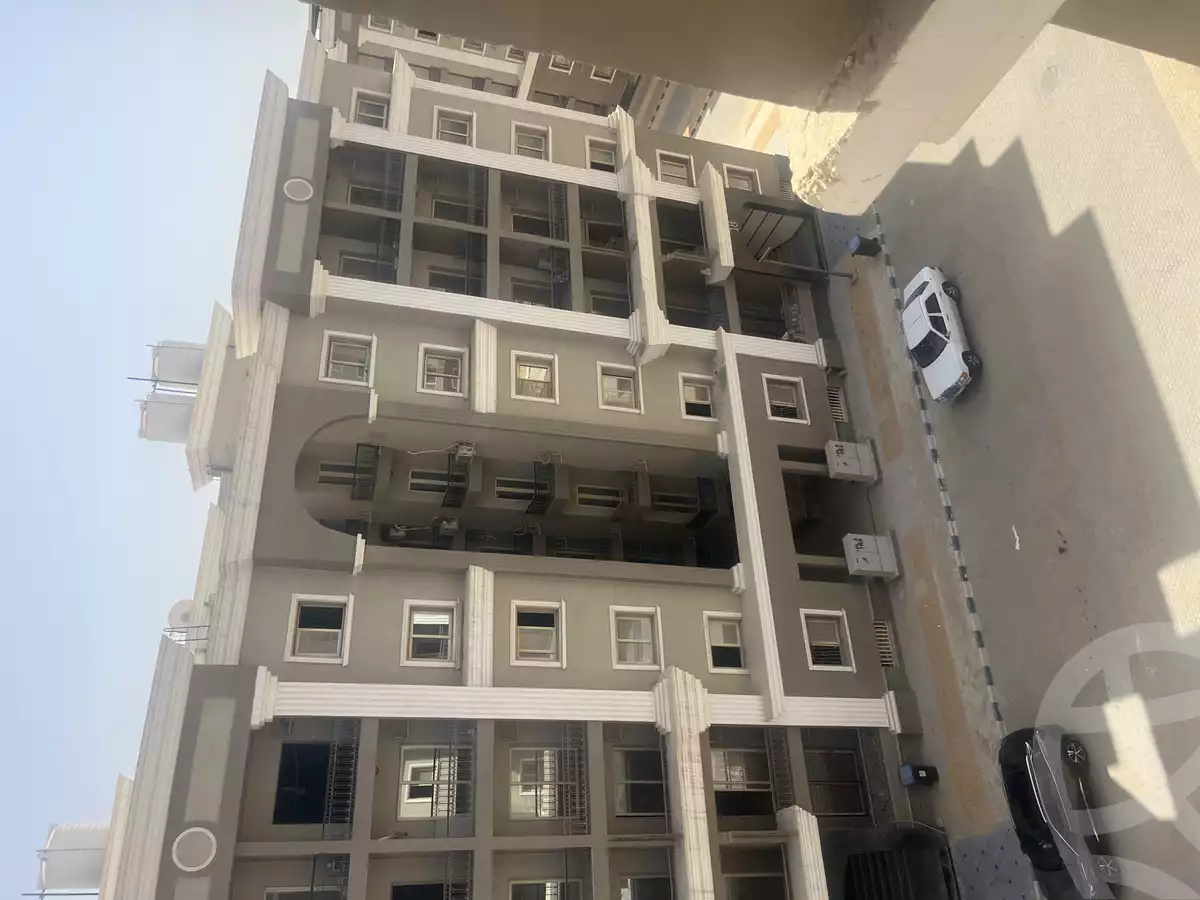 https://aqarmap.com.eg/ar/listing/6163684-for-rent-cairo-new-cairo-compounds-the-icon-gardens-compound-style-home