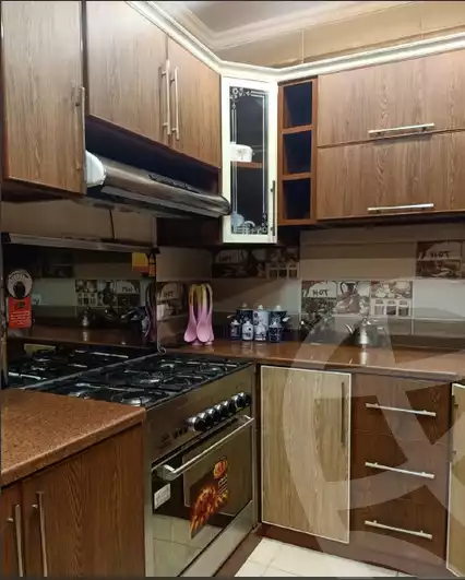 https://aqarmap.com.eg/ar/listing/6166238-for-rent-cairo-6th-of-october-compounds-jn-ktwbr
