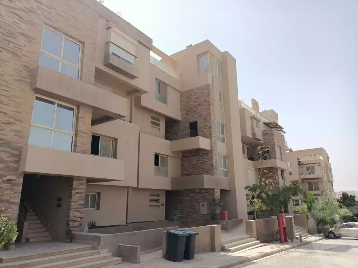 https://aqarmap.com.eg/en/listing/6166406-for-sale-cairo-6th-of-october-compounds-rayos