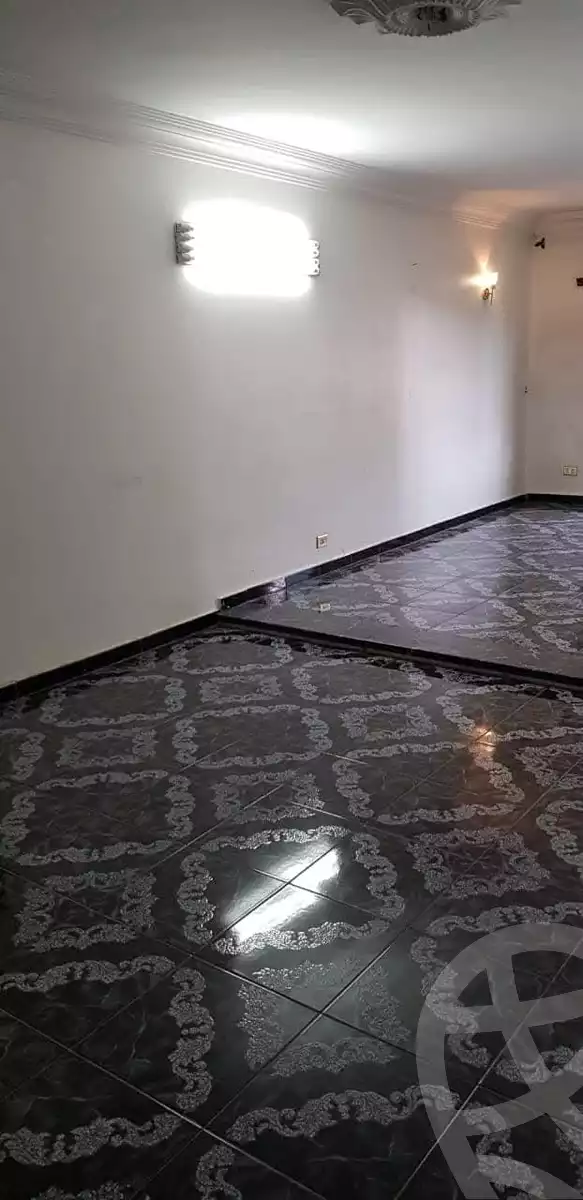 https://aqarmap.com.eg/en/listing/6166745-for-sale-cairo-helwan-helwan-el-sharkeya-saleh-sobhy-st