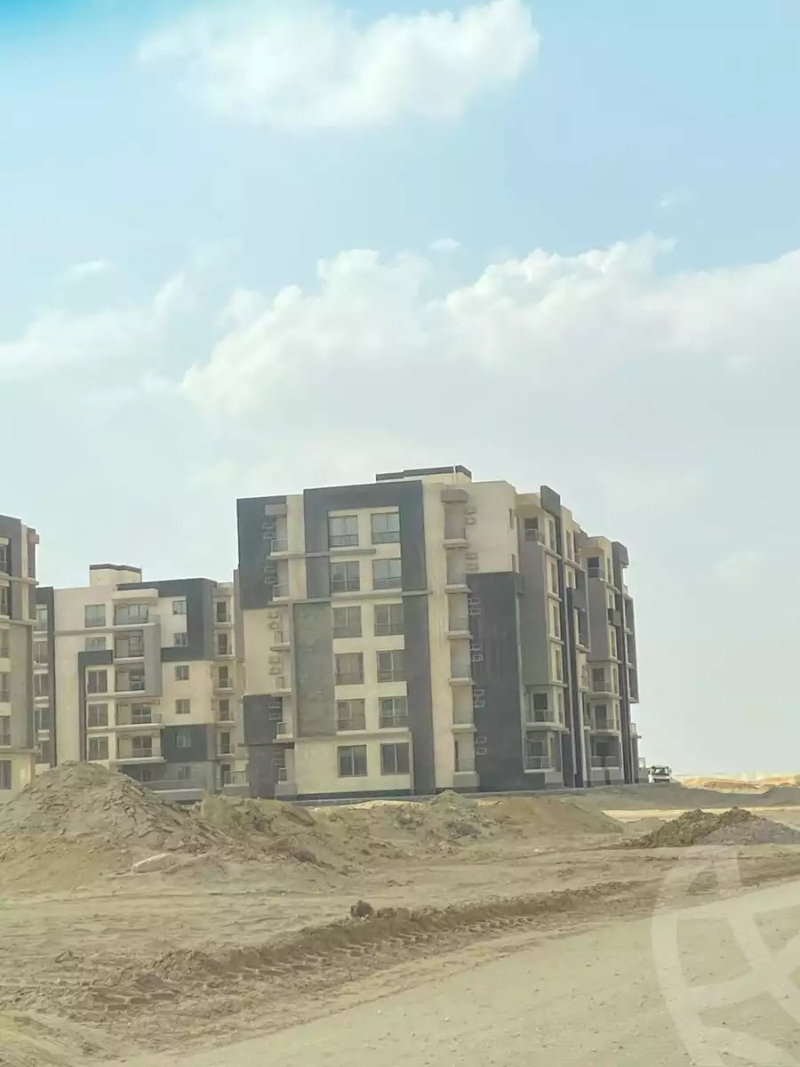 https://aqarmap.com.eg/en/listing/6167143-for-sale-cairo-el-sheikh-zayed-city-lshykh-zyd-ljdyd-west-view-residence-hdp