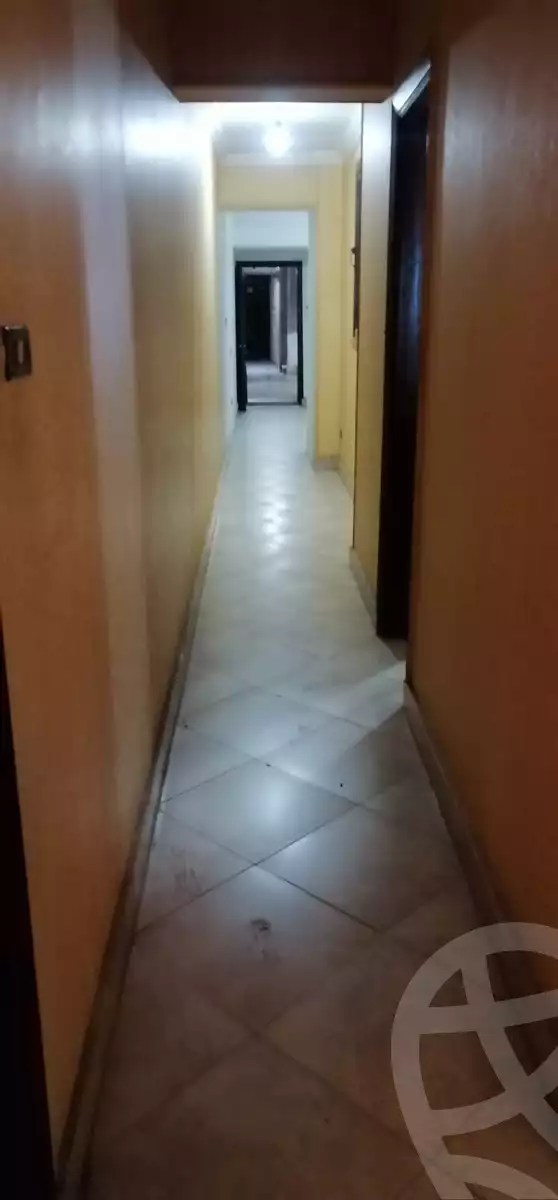 https://aqarmap.com.eg/en/listing/6169108-for-sale-qalyubia-shubra-el-khaima-shubra-el-khaima-city-hamis-st