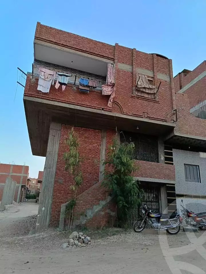 https://aqarmap.com.eg/en/listing/6169545-for-sale-qalyubia-qlioub-zawet-el-ngar