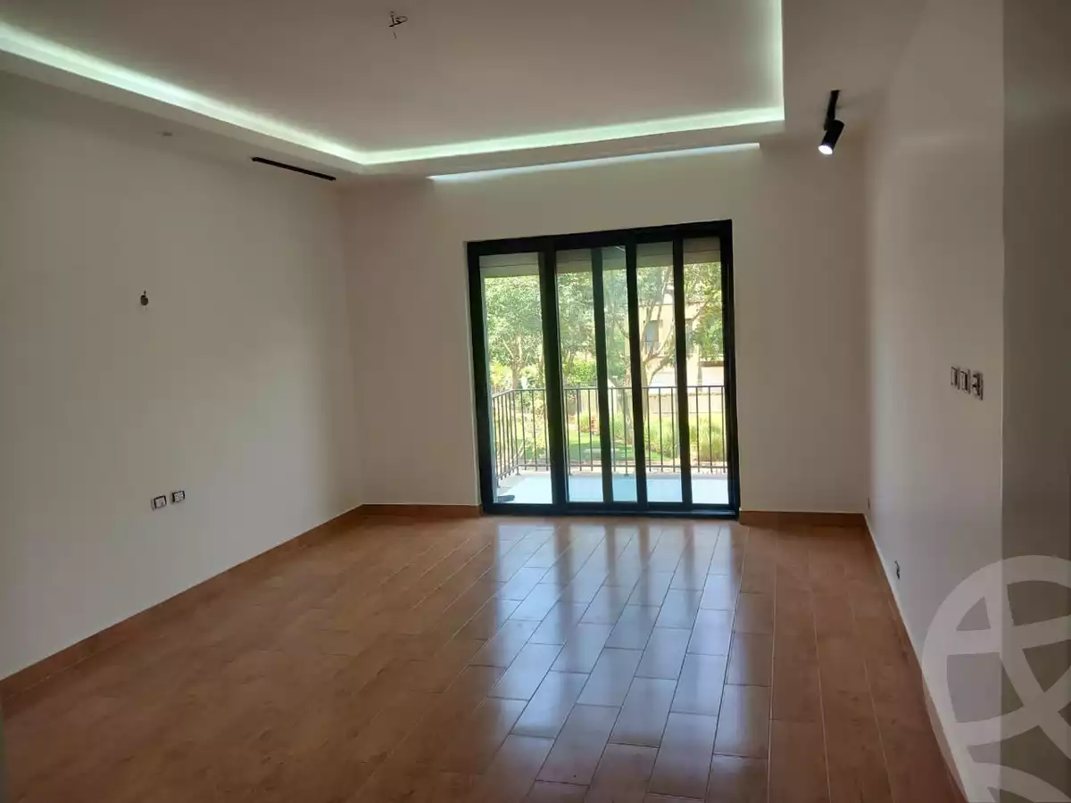 https://aqarmap.com.eg/en/listing/6169643-for-rent-cairo-el-sheikh-zayed-city-compounds-kmbwnd-wyst-twn-swdyk