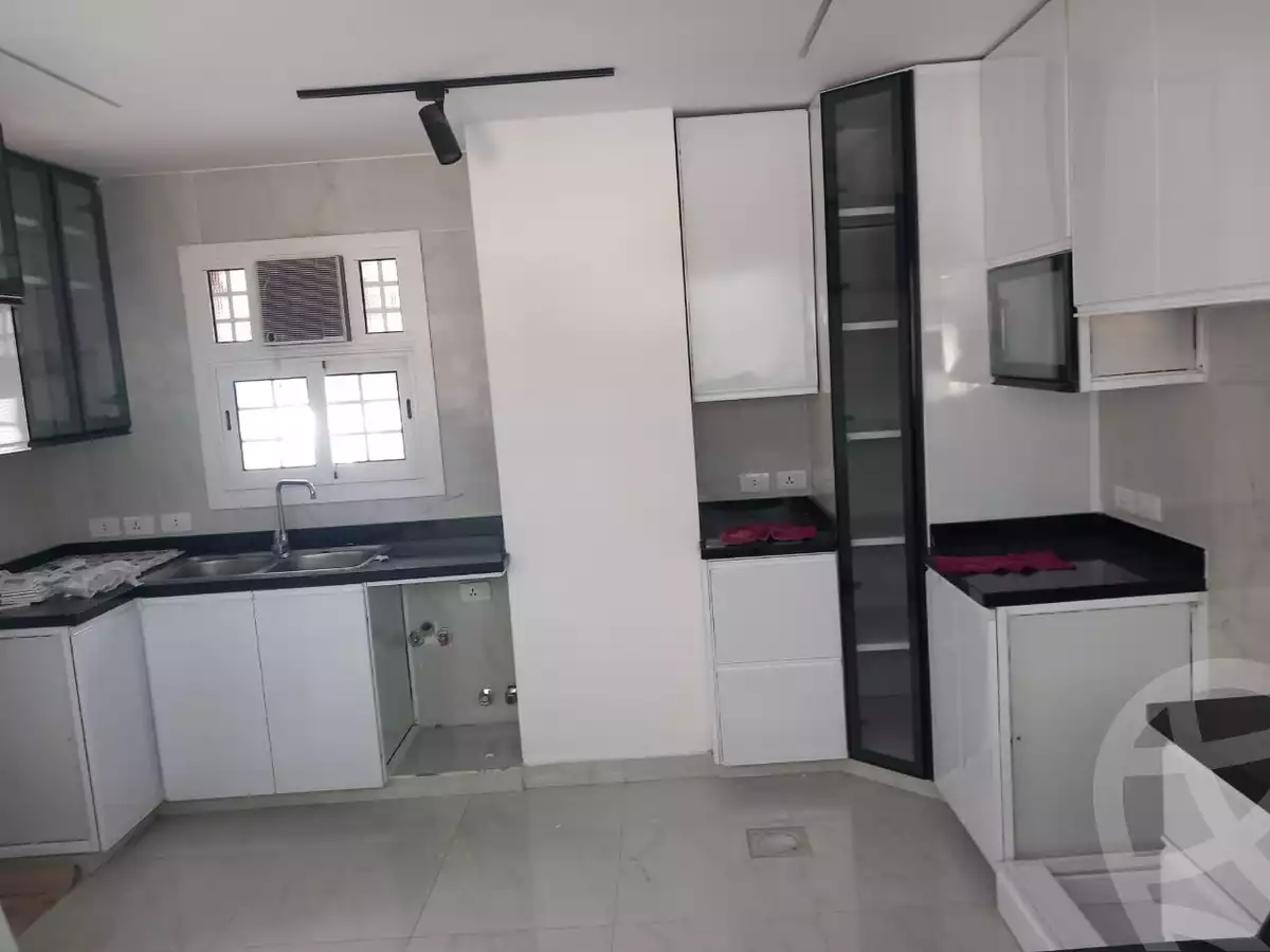 https://aqarmap.com.eg/en/listing/6169643-for-rent-cairo-el-sheikh-zayed-city-compounds-kmbwnd-wyst-twn-swdyk