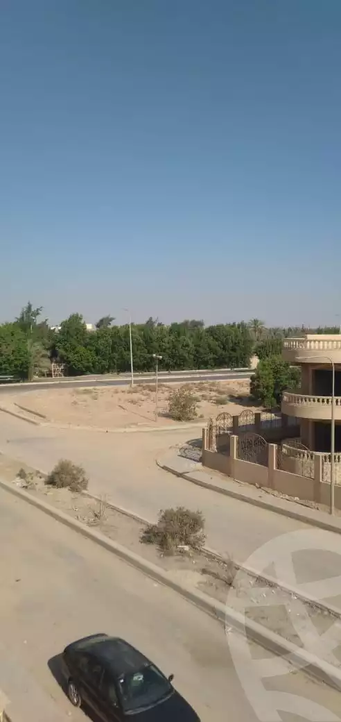 https://aqarmap.com.eg/en/listing/6169798-for-sale-cairo-al-oubour-el-hay-el-khames-mahmoud-younis-st