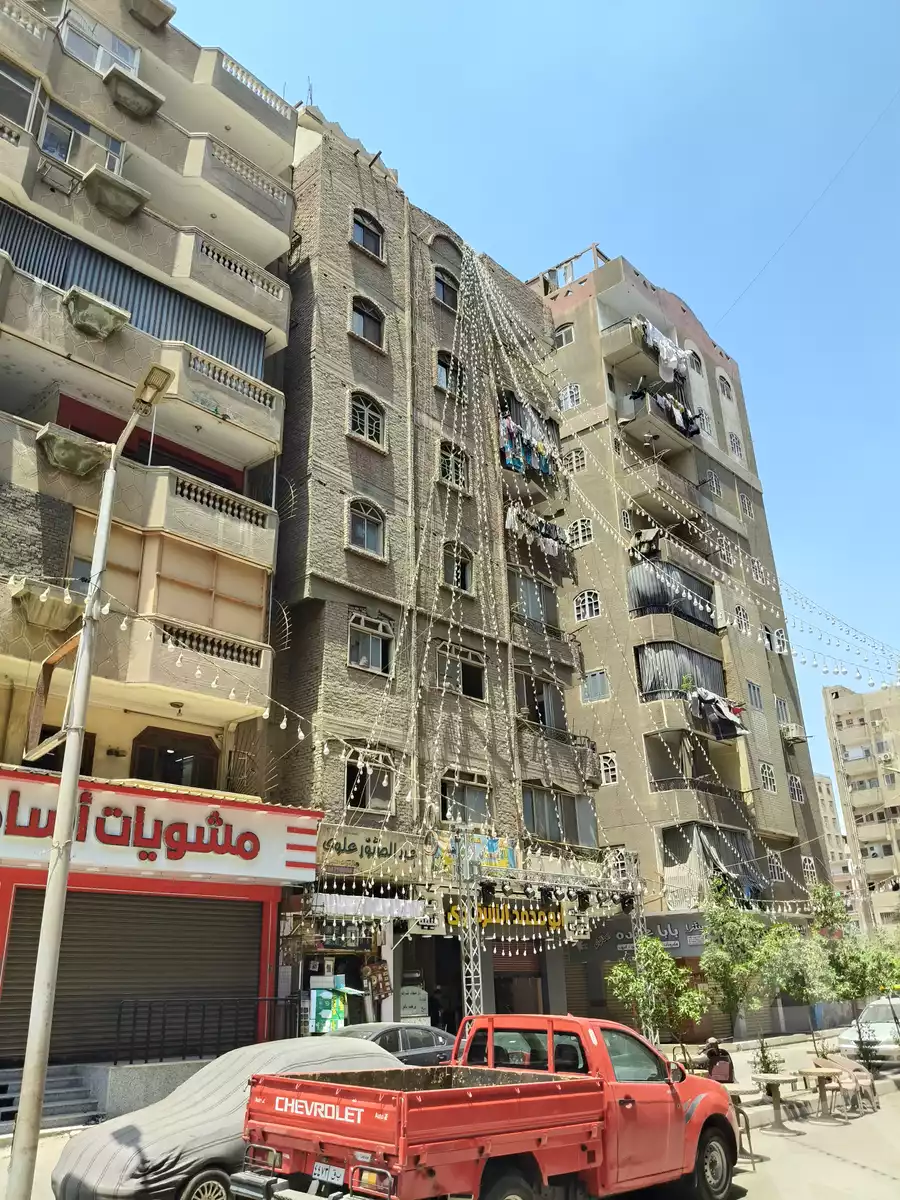 https://aqarmap.com.eg/ar/listing/6170006-for-sale-cairo-ljyz-el-warraq-kwrnysh-lwrq