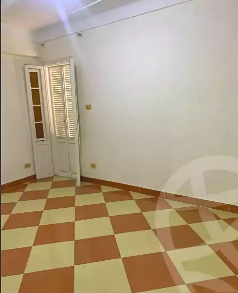 https://aqarmap.com.eg/en/listing/6170356-for-sale-alexandria-sydy-bshr