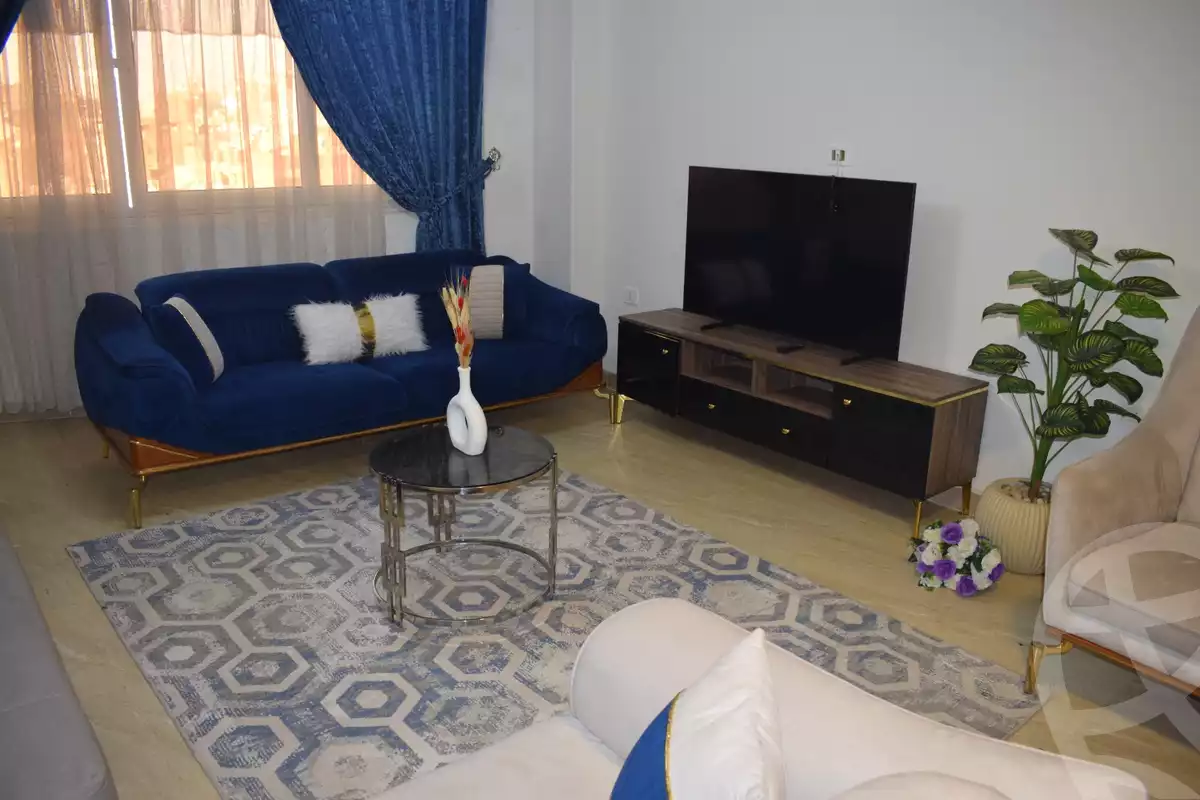 https://aqarmap.com.eg/ar/listing/6171434-for-rent-cairo-manial-shr-lkhshyd