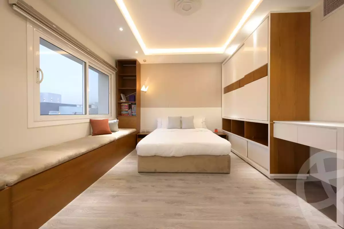 https://aqarmap.com.eg/en/listing/6171806-for-rent-cairo-new-cairo-compounds-hyde-park-centre-ville-hyde-park