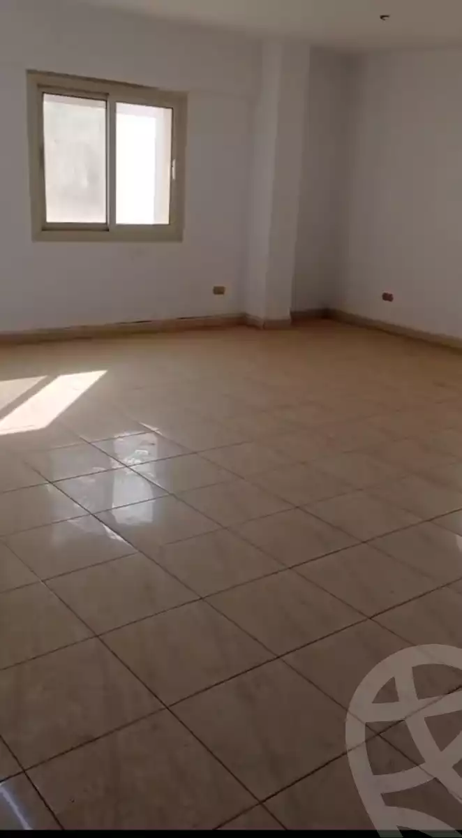 https://aqarmap.com.eg/ar/listing/6172360-for-rent-cairo-new-cairo-el-maantiqah-el-sinaiyyah