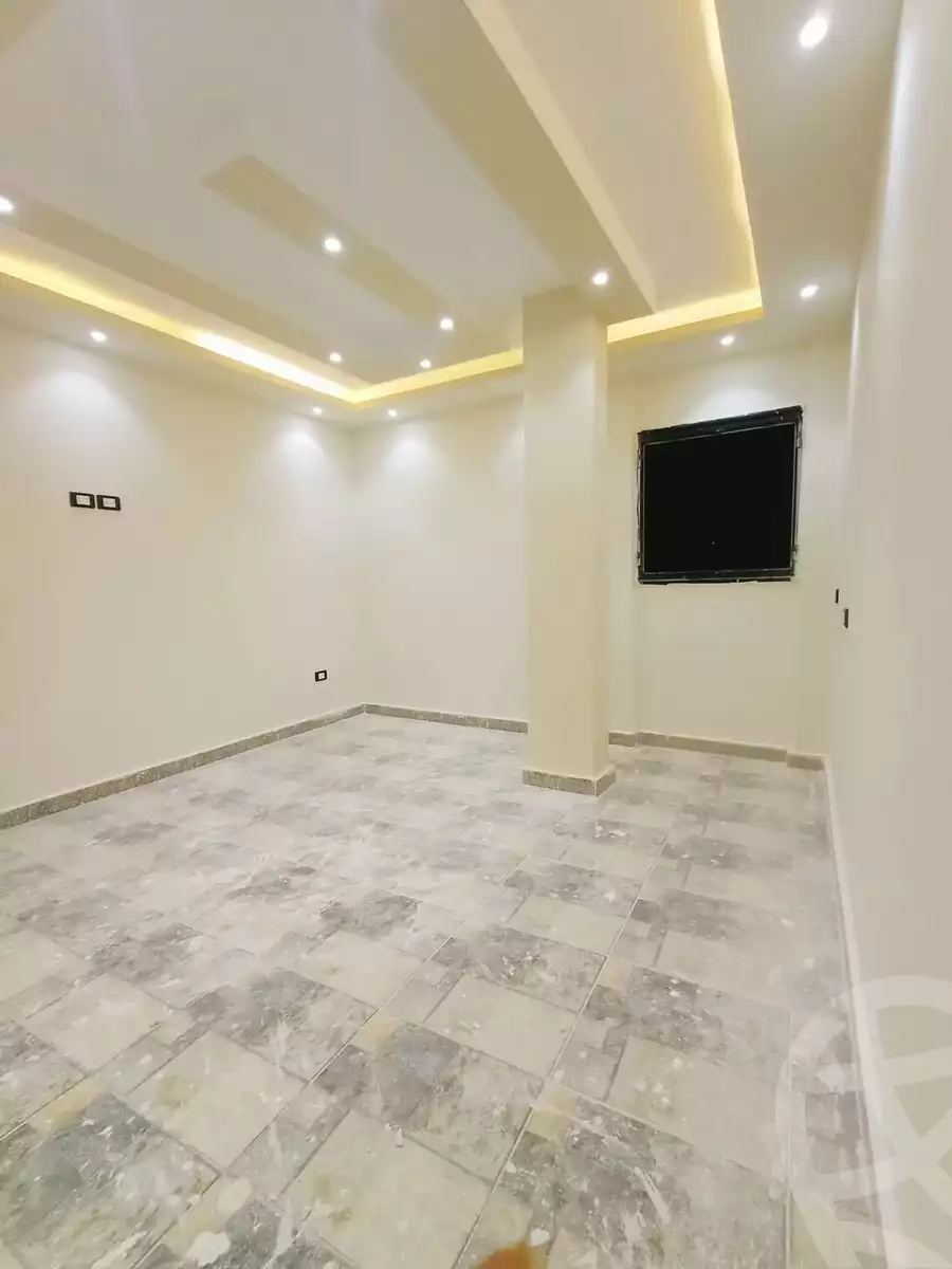 https://aqarmap.com.eg/en/listing/6176163-for-sale-alexandria-bahray-el-anfoshy-sidi-yakout-st