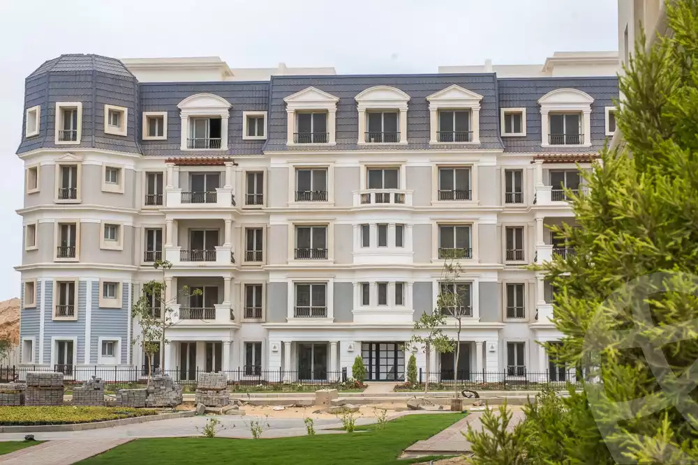 https://aqarmap.com.eg/ar/listing/6178063-for-sale-cairo-new-cairo-compounds-mountain-view-hyde-park