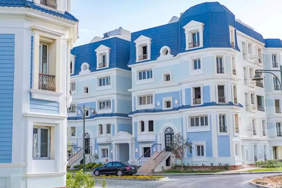 https://aqarmap.com.eg/ar/listing/6178067-for-sale-cairo-new-cairo-compounds-mountain-view-hyde-park