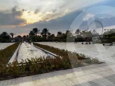 https://aqarmap.com.eg/ar/listing/6178402-for-sale-cairo-el-sheikh-zayed-city-compounds-zyd-wr-llttwyr